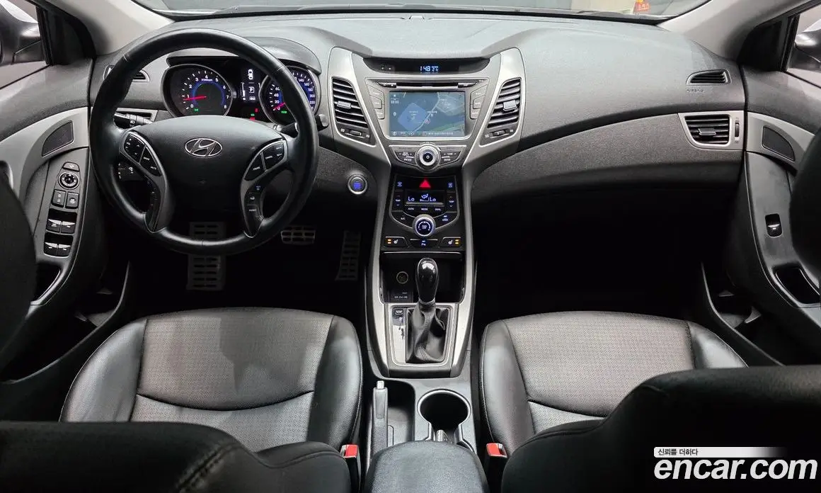 Hyundai Avante 2014 1.6 автомат (гидро), фото 10