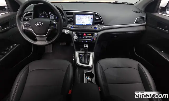 Hyundai Avante 2018 1.6 автомат (гидро), миниатюра 7