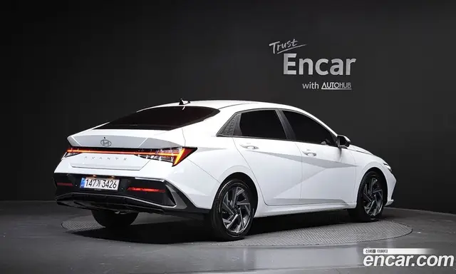 Hyundai Avante 2025 1.6 автомат (гидро), миниатюра 2