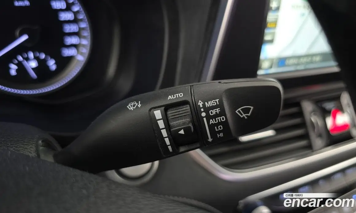 Hyundai Grandeur 2017 2.4 автомат (гидро), фото 25