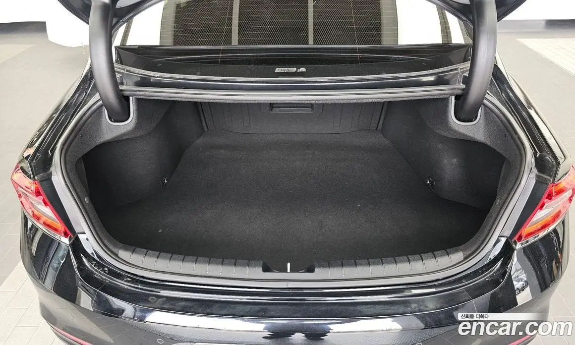 Hyundai Grandeur 2019 2.4 автомат (гидро), фото 26