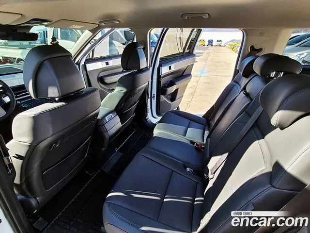 Hyundai Santa Fe 2024 1.6 автомат (гидро), миниатюра 11