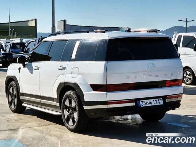 Hyundai Santa Fe 2024 1.6 автомат (гидро), миниатюра 4