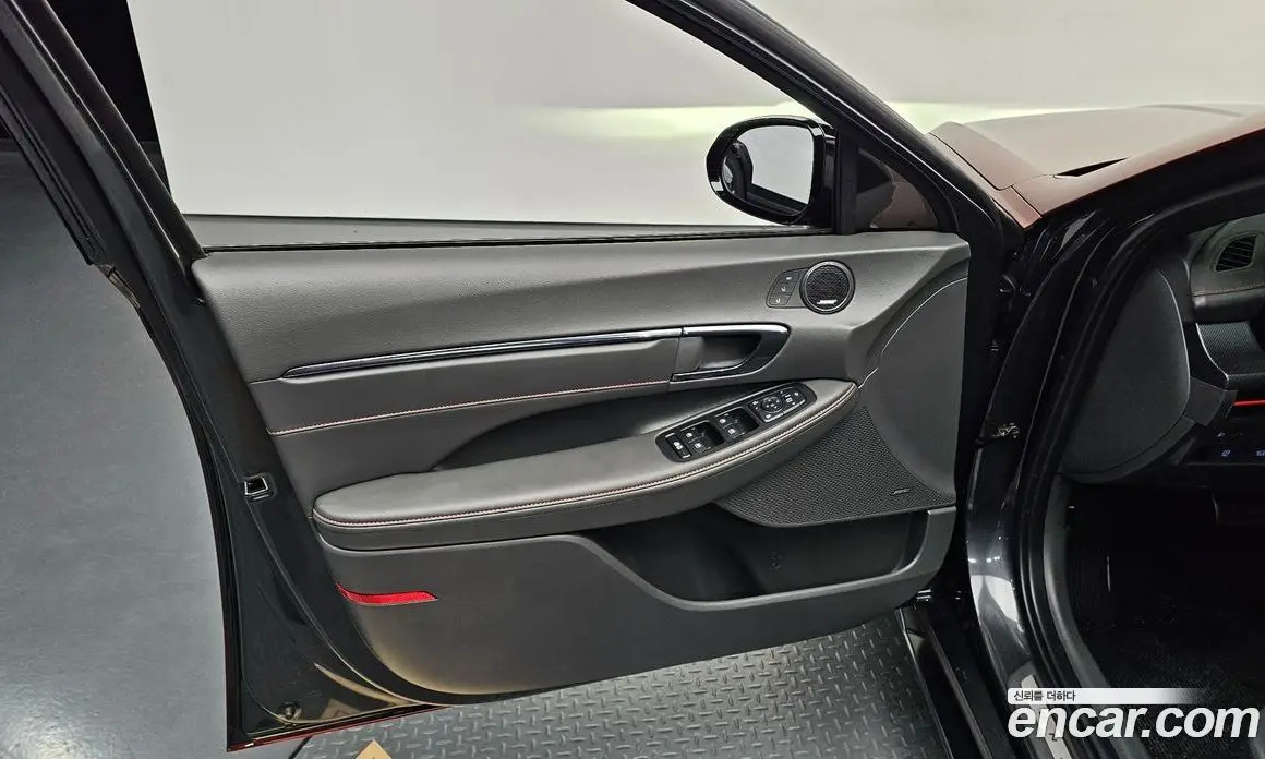 Hyundai Sonata 2024 2.5 автомат (гидро), фото 13