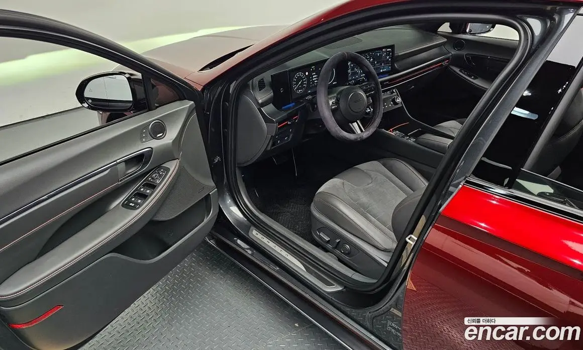 Hyundai Sonata 2024 2.5 автомат (гидро), фото 16