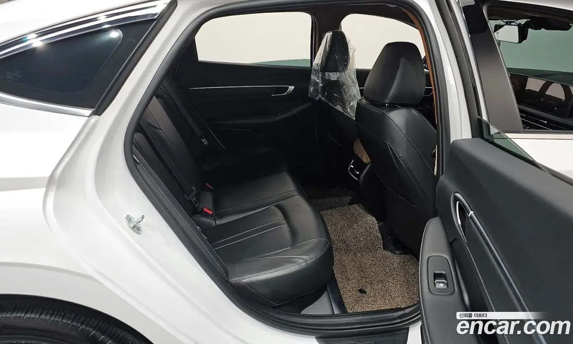 Hyundai Sonata 2024 2.0 автомат (гидро), фото 11