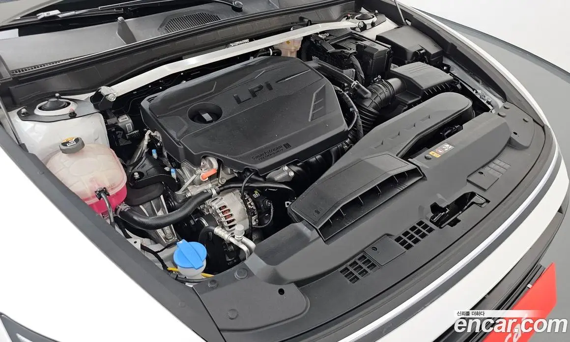 Hyundai Sonata 2024 2.0 автомат (гидро), фото 6