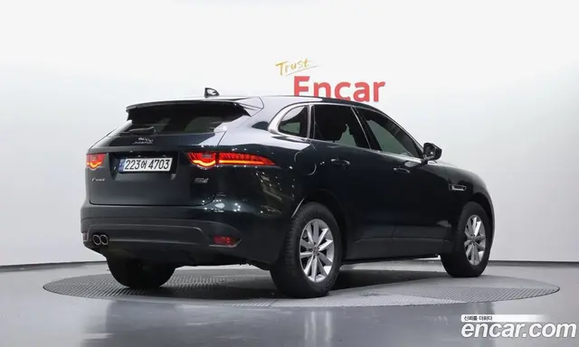 Jaguar F-Pace 2016 2.0 автомат (гидро), миниатюра 2 Jaguar F-Pace 2016 2.0 автомат (гидро), миниатюра 2