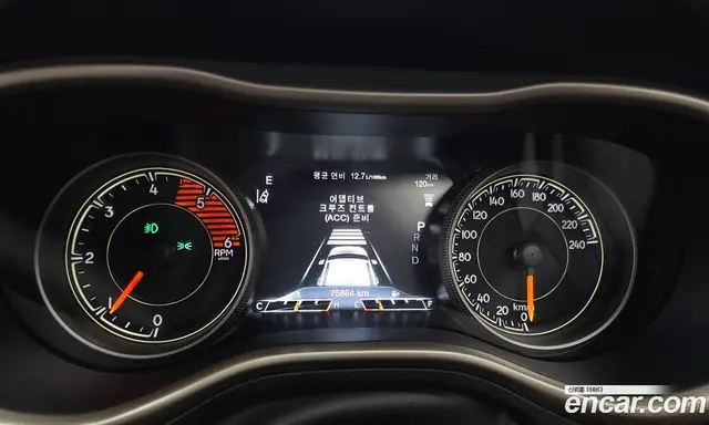 Jeep Cherokee 2016 2.2 автомат (гидро), миниатюра 8