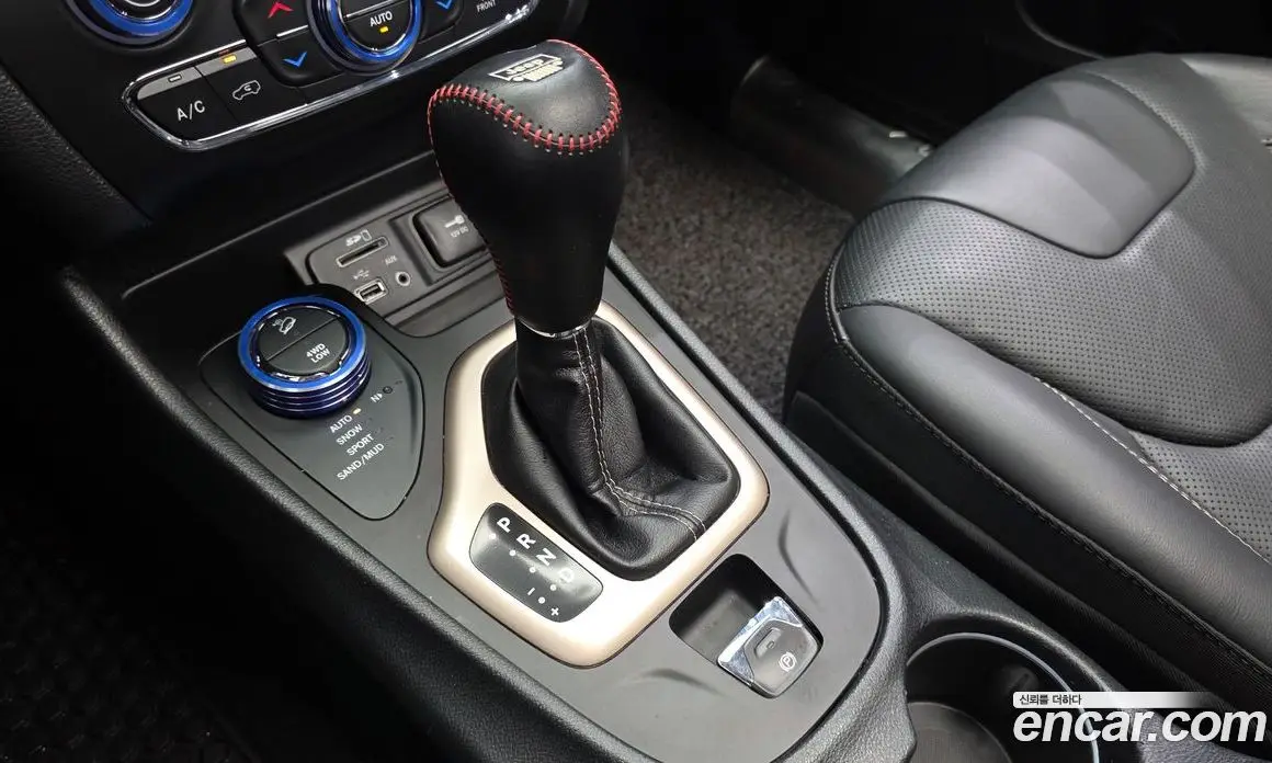 Jeep Cherokee 2016 2.2 автомат (гидро), фото 9