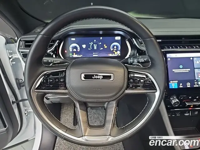 Jeep Cherokee 2022 3.6 автомат (гидро), миниатюра 11