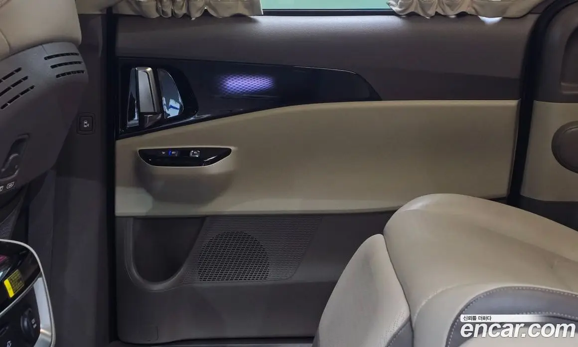 Kia Carnival 2023 3.5 автомат (гидро), фото 15