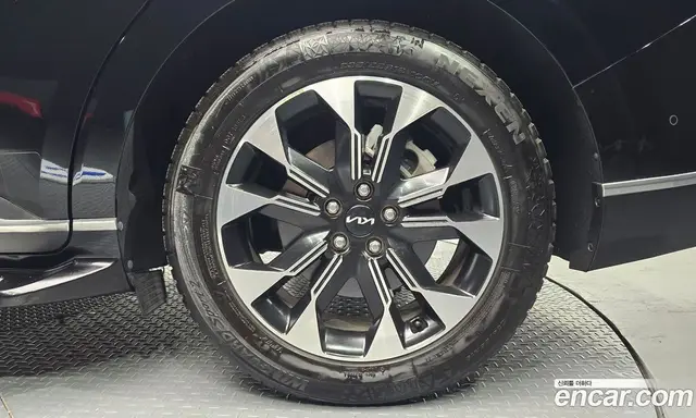 Kia Carnival 2023 3.5 автомат (гидро), миниатюра 7