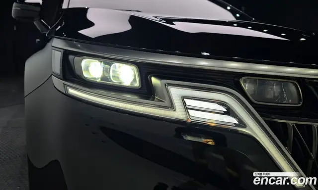 Kia Carnival 2023 3.5 автомат (гидро), миниатюра 8