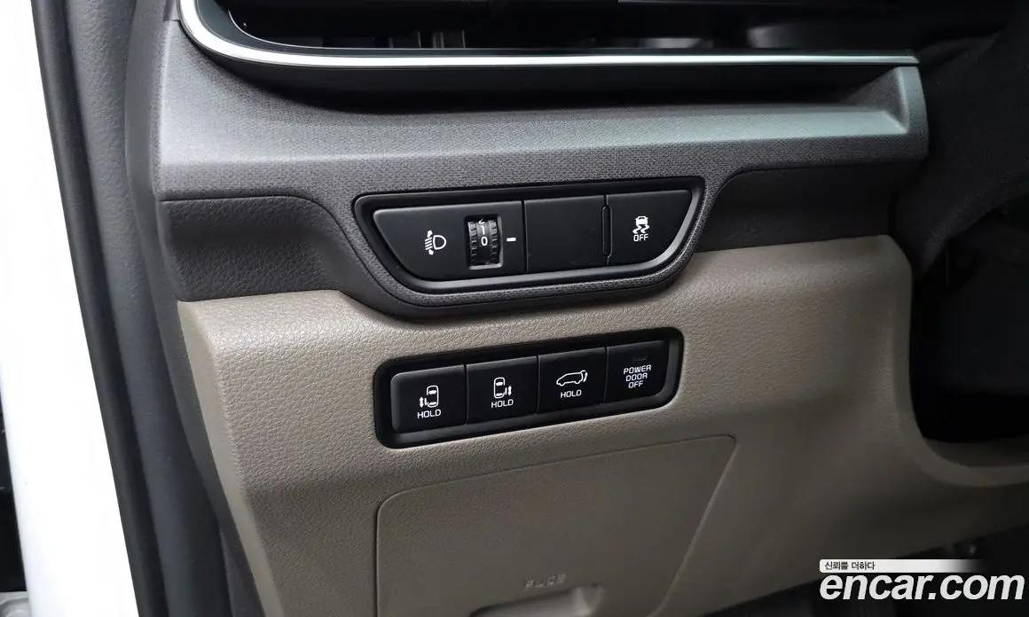Kia Carnival 2024 1.6 автомат (гидро), фото 18