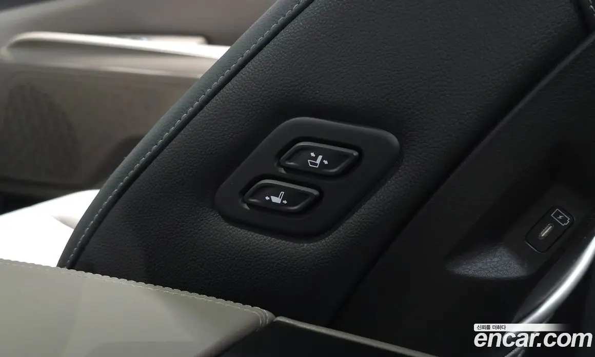 Kia Carnival 2024 1.6 автомат (гидро), фото 25
