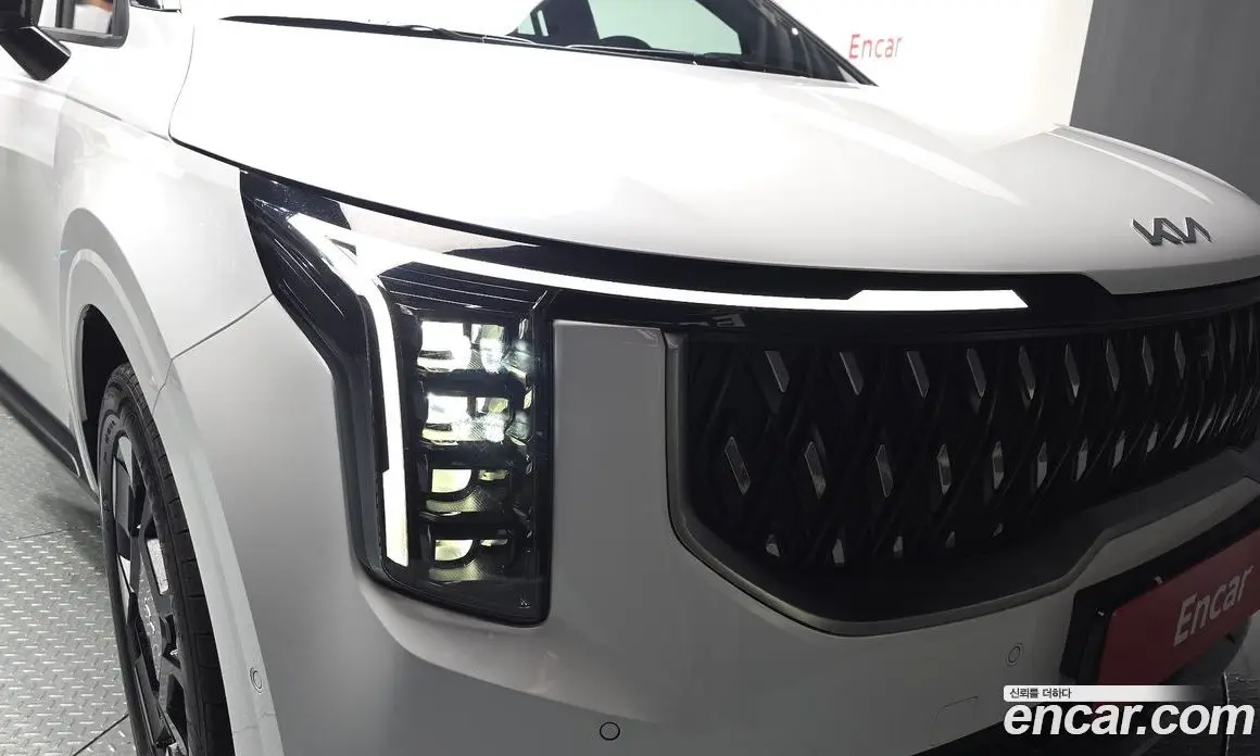 Kia Carnival 2024 1.6 автомат (гидро), фото 7