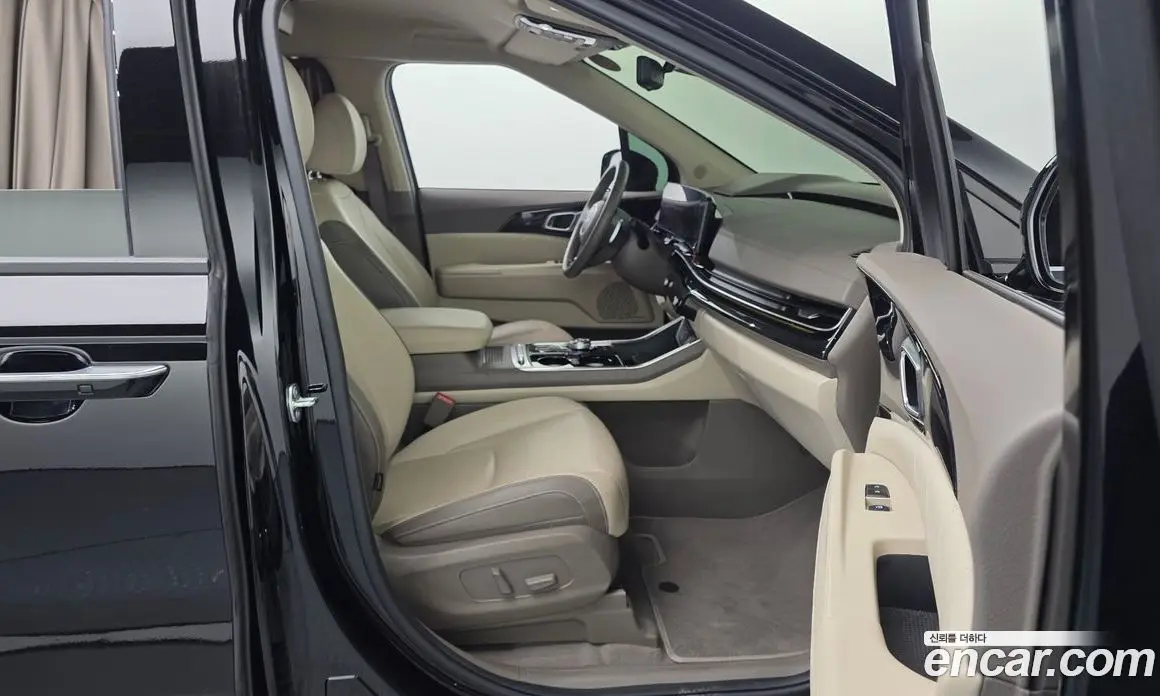 Kia Carnival 2024 2.2 автомат (гидро), фото 16