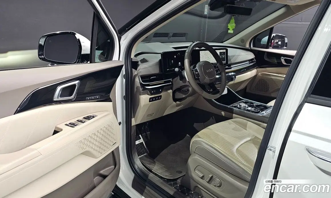 Kia Carnival 2024 1.6 автомат (гидро), фото 12