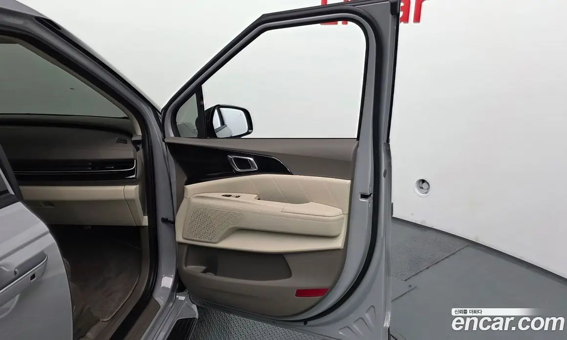Kia Carnival 2025 3.5 автомат (гидро), фото 15