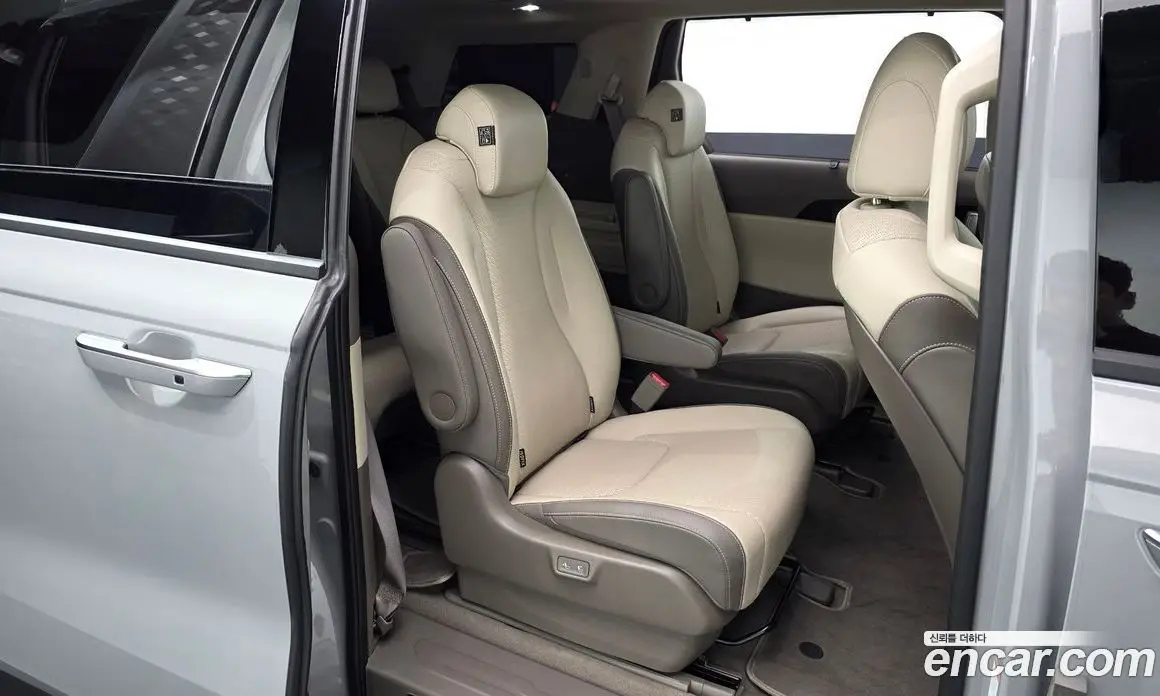 Kia Carnival 2025 3.5 автомат (гидро), фото 17