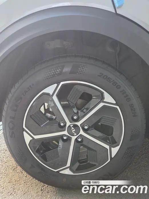 Kia Niro 2024 1.6 автомат (гидро), миниатюра 4