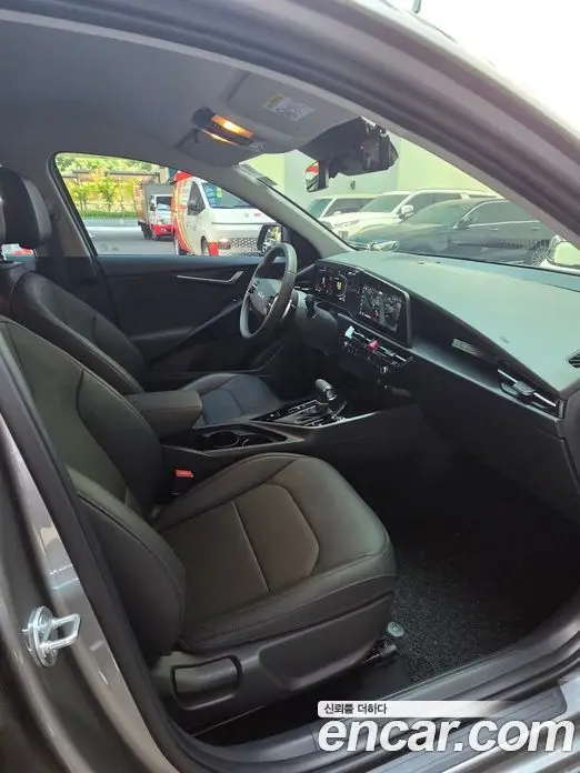 Kia Niro 2024 1.6 автомат (гидро), фото 7