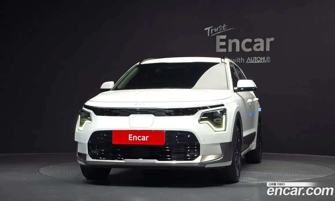 Kia Niro 2024 0.2 автомат (гидро), фото 3
