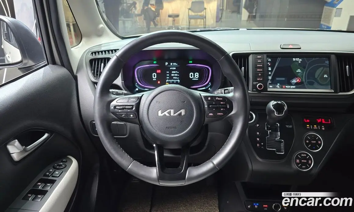 Kia Ray 2024 1.0 автомат (гидро), фото 19