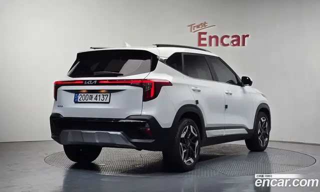 Kia Seltos 2024 1.6 автомат (гидро), миниатюра 2