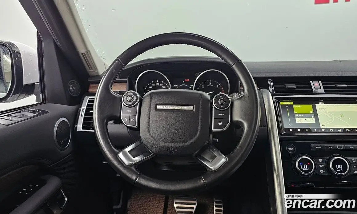 Land Rover Discovery 2017 3.0 автомат (гидро), фото 13