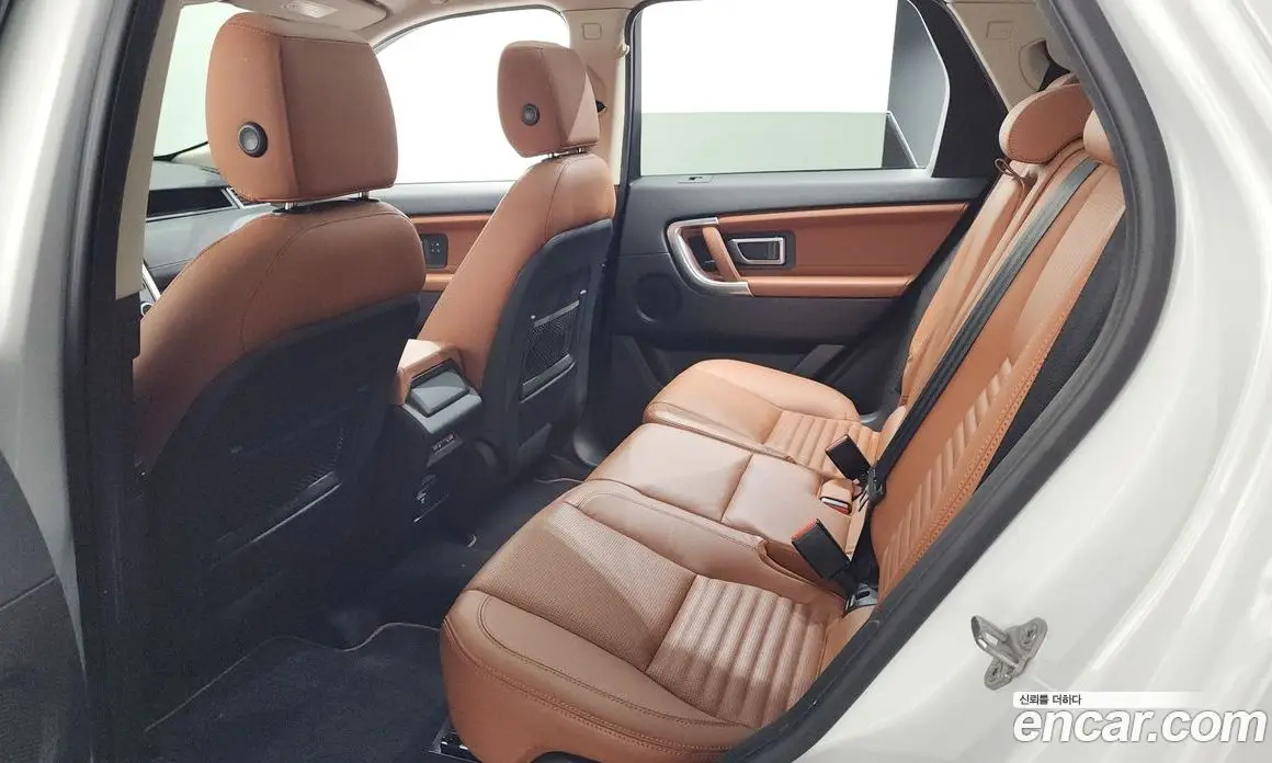 Land Rover Discovery Sport 2016 2.0 автомат (гидро), фото 11