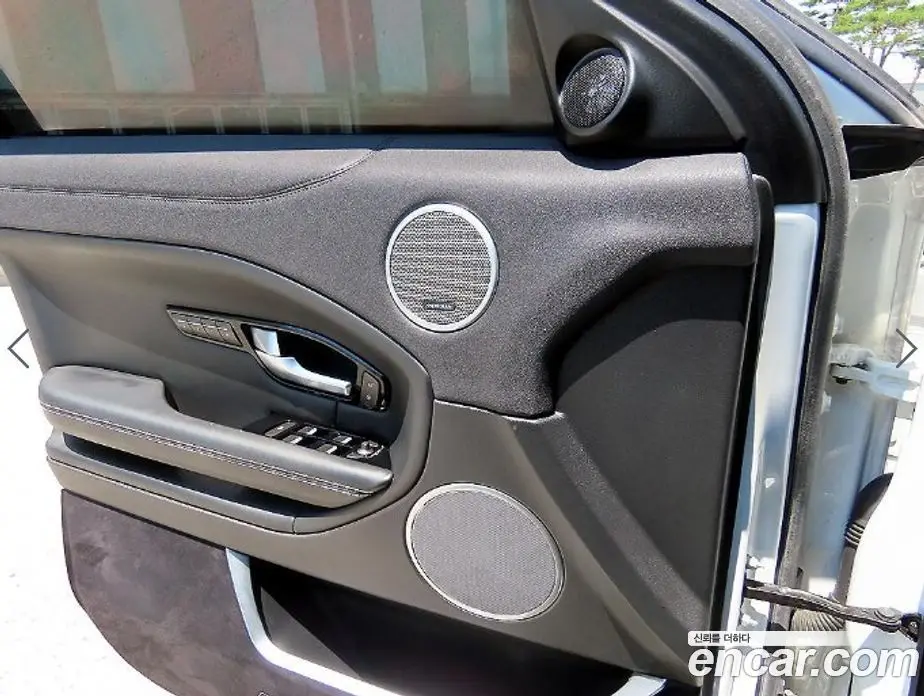 Land Rover Range Rover Evoque 2018 2.0 автомат (гидро), фото 11