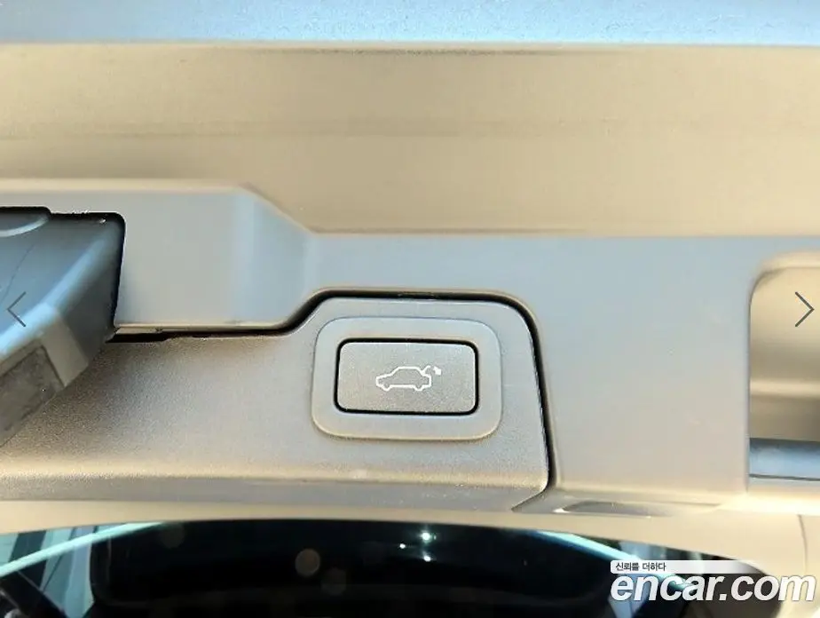 Land Rover Range Rover Evoque 2018 2.0 автомат (гидро), фото 18