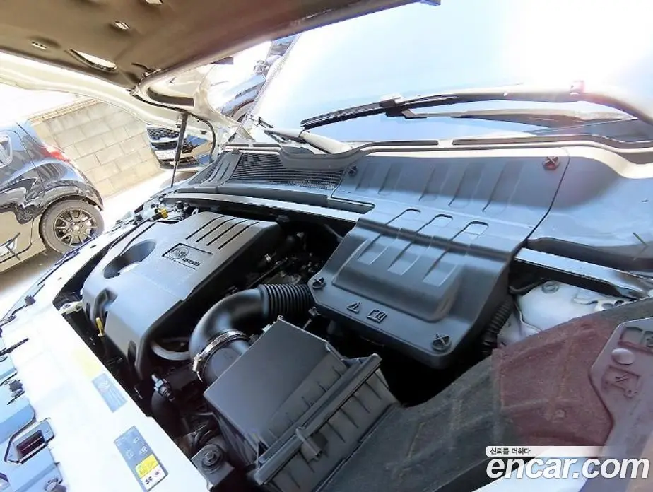 Land Rover Range Rover Evoque 2018 2.0 автомат (гидро), фото 19