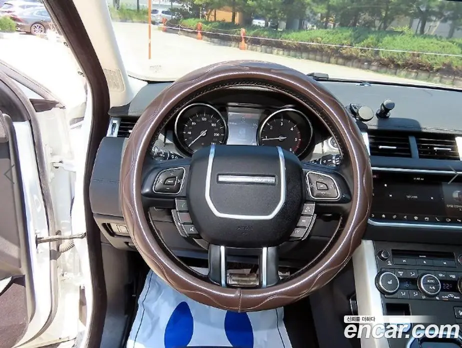 Land Rover Range Rover Evoque 2018 2.0 автомат (гидро), фото 8