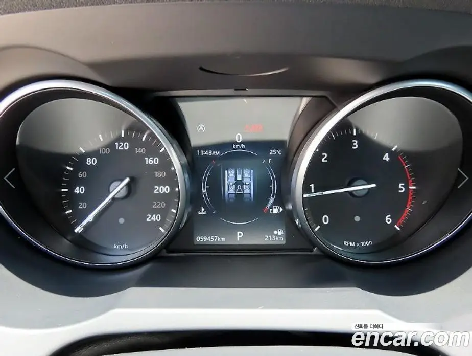 Land Rover Range Rover Evoque 2018 2.0 автомат (гидро), фото 9