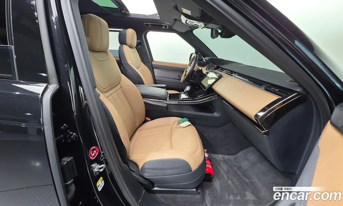 Land Rover Range Rover Sport 2025 3.0 автомат (гидро), фото 16