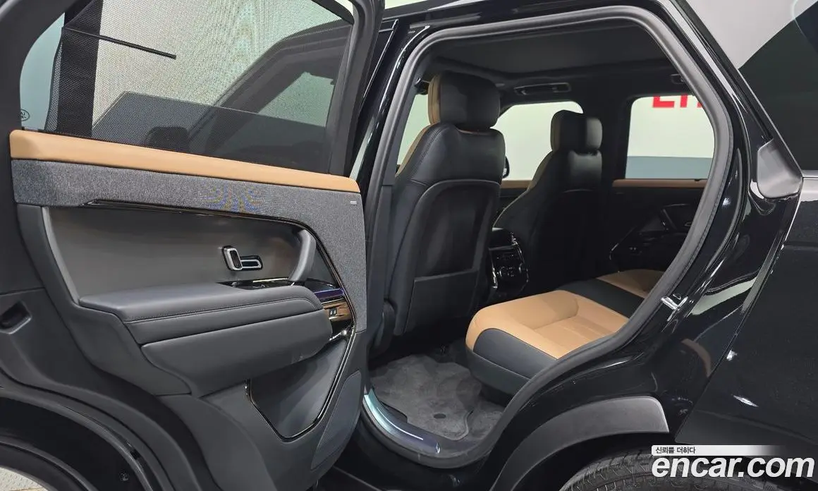Land Rover Range Rover Sport 2025 3.0 автомат (гидро), фото 21