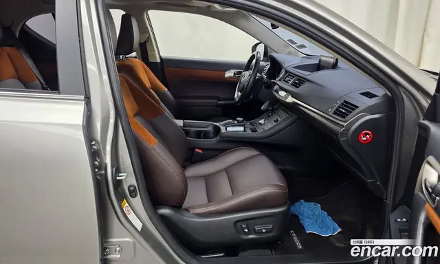 Lexus CT200h 2018 1.8 автомат (гидро), миниатюра 11 Lexus CT200h 2018 1.8 автомат (гидро), миниатюра 11