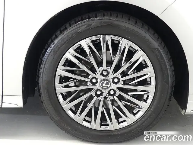 Lexus LM 2024 2.4 автомат (гидро), миниатюра 4 Lexus LM 2024 2.4 автомат (гидро), миниатюра 4