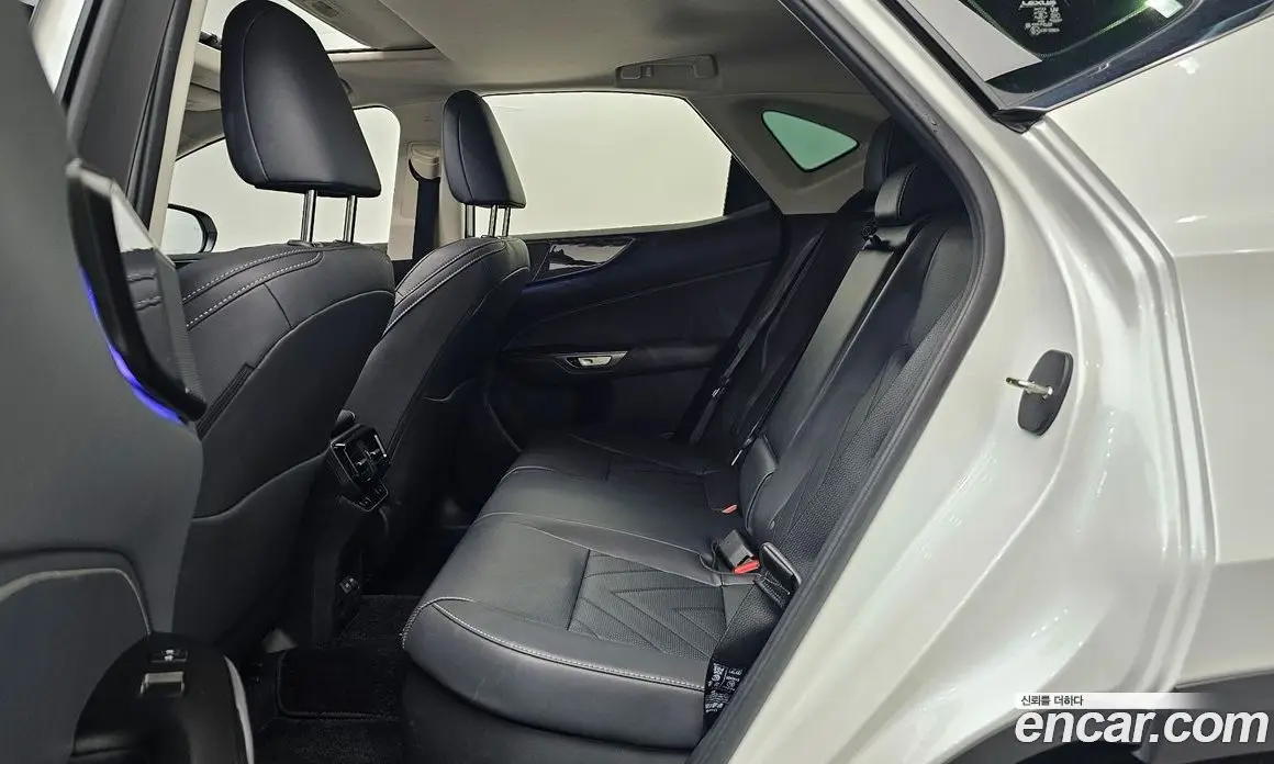 Lexus NX 2024 2.5 автомат (гидро), фото 18 Lexus NX 2024 2.5 автомат (гидро), фото 18