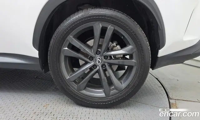 Lexus NX 2024 2.5 автомат (гидро), миниатюра 7 Lexus NX 2024 2.5 автомат (гидро), миниатюра 7