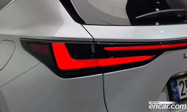 Lexus NX 2024 2.5 автомат (гидро), миниатюра 9 Lexus NX 2024 2.5 автомат (гидро), миниатюра 9