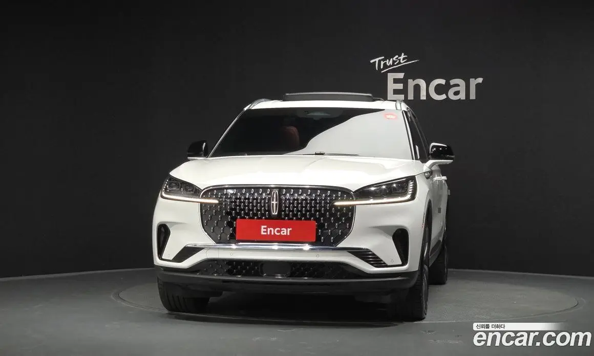 Lincoln Aviator 2025 3.0 автомат (гидро), фото 3 Lincoln Aviator 2025 3.0 автомат (гидро), фото 3