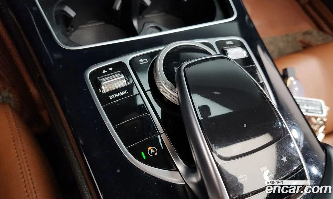 Mercedes-Benz C-Class 2018 2.0 гидро, фото 23 Mercedes-Benz C-Class 2018 2.0 гидро, фото 23