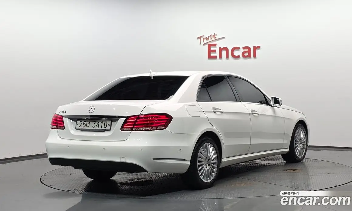 Mercedes-Benz E-Class 2014 3.5 гидро, фото 1 Mercedes-Benz E-Class 2014 3.5 гидро, фото 1