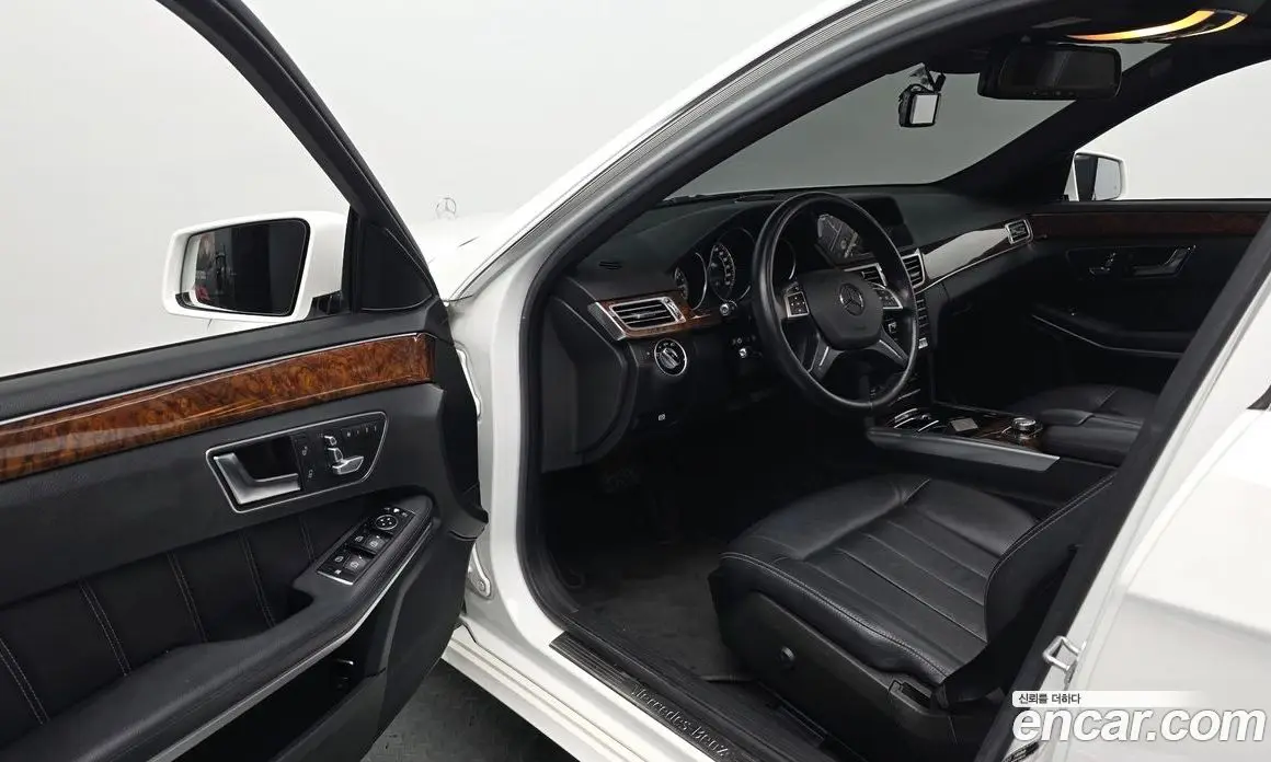 Mercedes-Benz E-Class 2014 3.5 гидро, фото 12 Mercedes-Benz E-Class 2014 3.5 гидро, фото 12