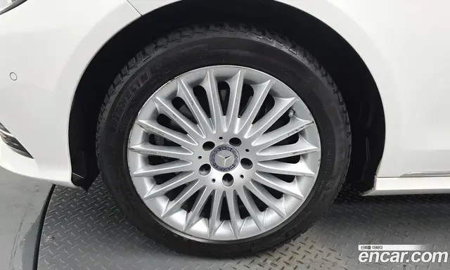 Mercedes-Benz E-Class 2014 3.5 гидро, миниатюра 4 Mercedes-Benz E-Class 2014 3.5 гидро, миниатюра 4