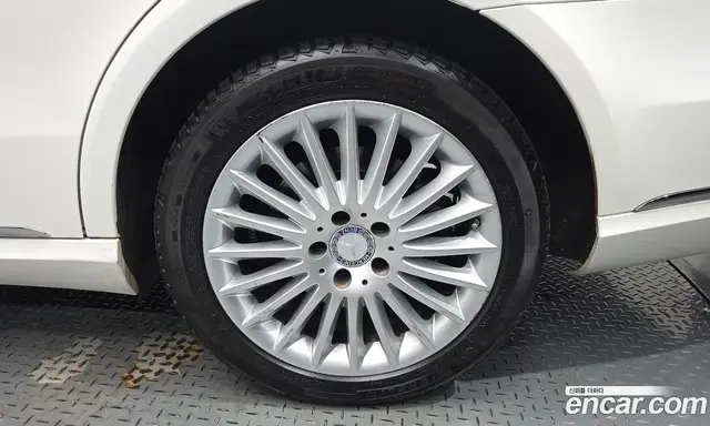 Mercedes-Benz E-Class 2014 3.5 гидро, миниатюра 6 Mercedes-Benz E-Class 2014 3.5 гидро, миниатюра 6
